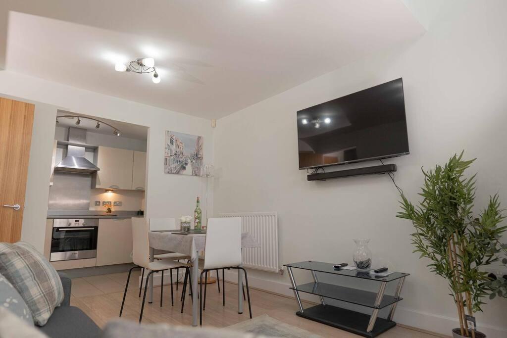 Beautiful 2 Bed In Central Birmingham: A Hidden Gem! Esterno foto