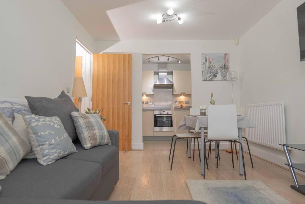 Beautiful 2 Bed In Central Birmingham: A Hidden Gem! Esterno foto